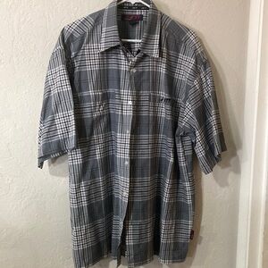 Gray Casual Button Down Shirt with Plaid Pattern